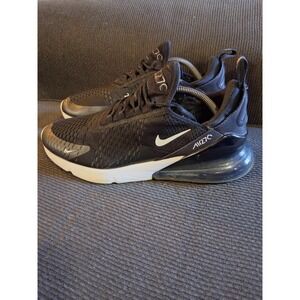 Nike Air Max 270 Shoes Mens Size 11 Black White  AH8050-002 Running Sneakers